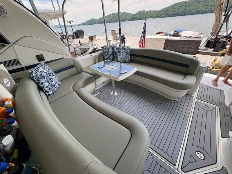 Slide: The Image of Sea Ray 420 Sundancer 2005 - 36