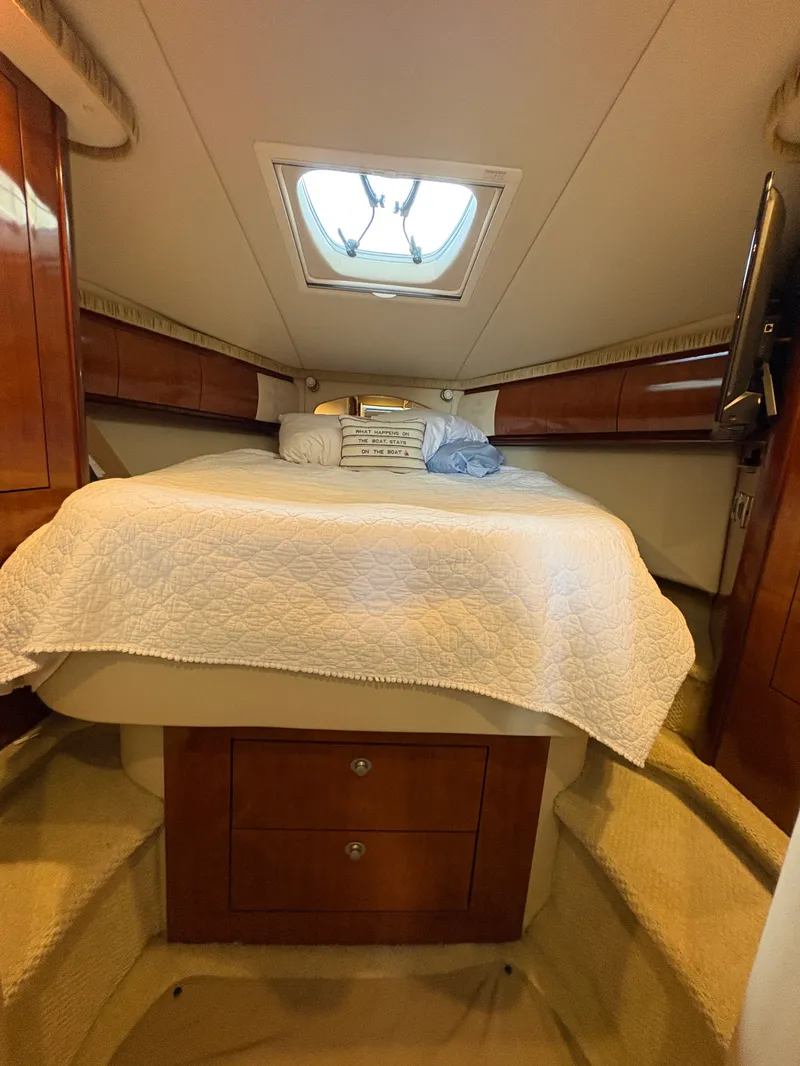 Slide: The Image of Sea Ray 420 Sundancer 2005 - 22