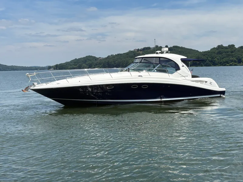 The Image of Sea Ray 420 Sundancer 2005 - 0