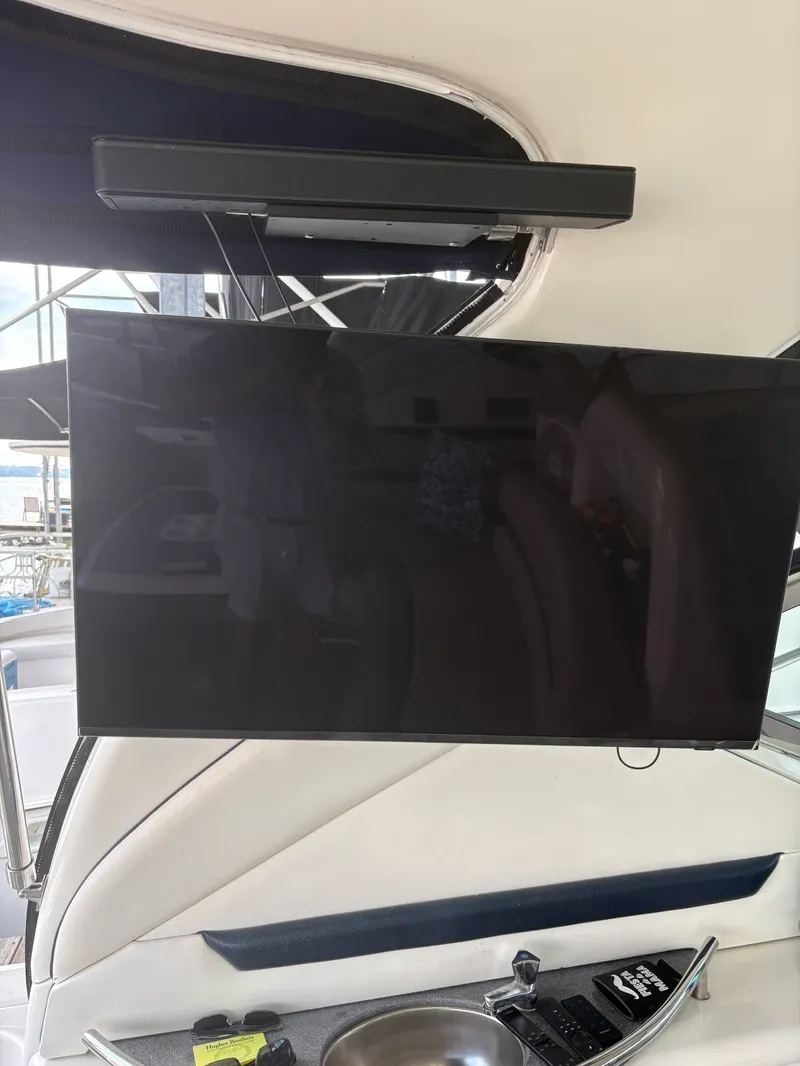 Slide: The Image of Sea Ray 420 Sundancer 2005 - 42