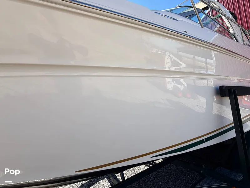 Slide: The Image of Sea Ray Sundancer 290 Express Cruiser 2000 - 16270383