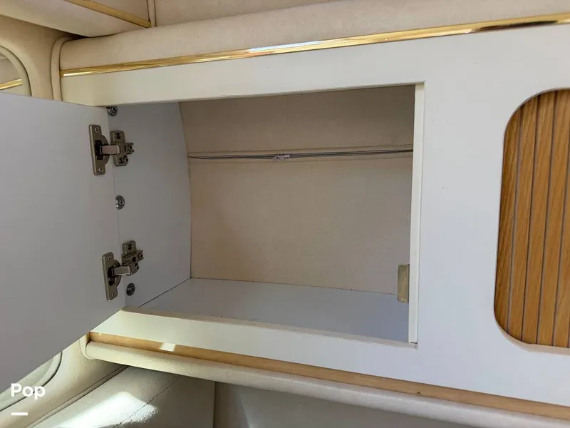 Slide: The Image of Sea Ray Sundancer 290 Express Cruiser 2000 - 16270217