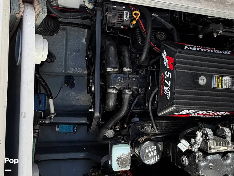 Slide: The Image of Sea Ray Sundancer 290 Express Cruiser 2000 - 16270392