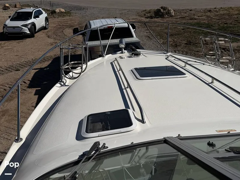 Slide: The Image of Sea Ray Sundancer 290 Express Cruiser 2000 - 16270406