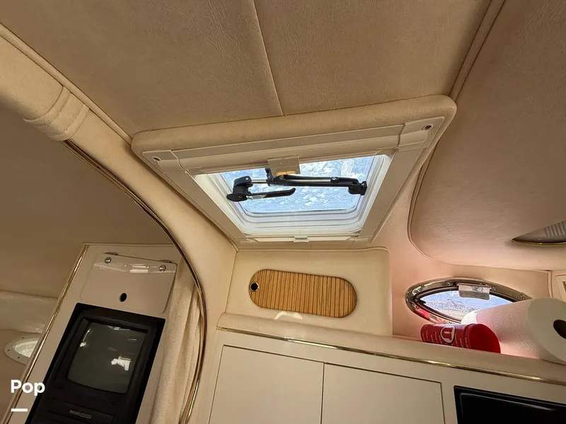 Slide: The Image of Sea Ray Sundancer 290 Express Cruiser 2000 - 16270228