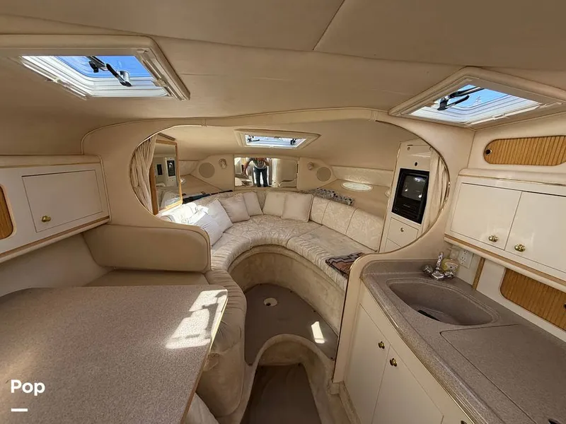 Slide: The Image of Sea Ray Sundancer 290 Express Cruiser 2000 - 16270235