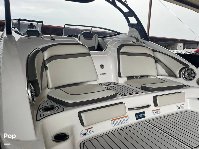 Slide: The Image of Yamaha 242 Limited S 2017 - 16268377