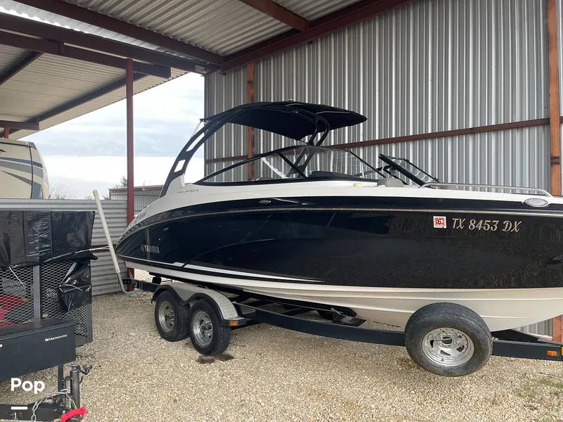 Slide: The Image of Yamaha 242 Limited S 2017 - 16268387