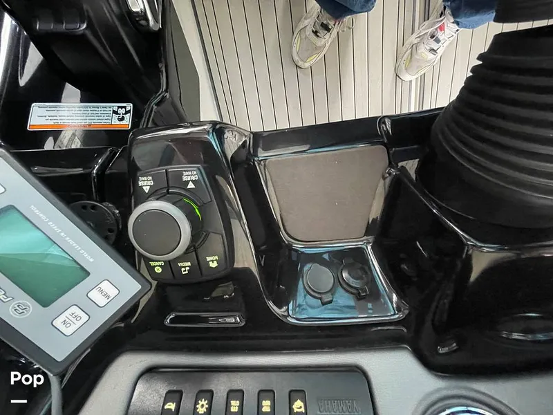 Slide: The Image of Yamaha 242 Limited S 2017 - 16266864