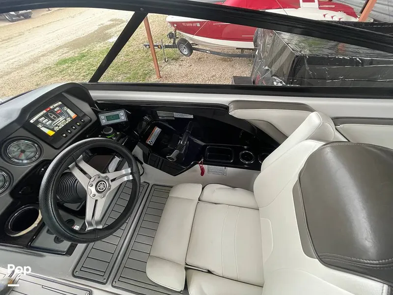 Slide: The Image of Yamaha 242 Limited S 2017 - 16266866