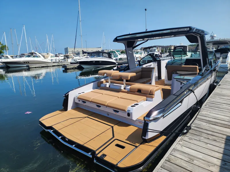 Slide: The Image of Aviara AV32 2024 - 2