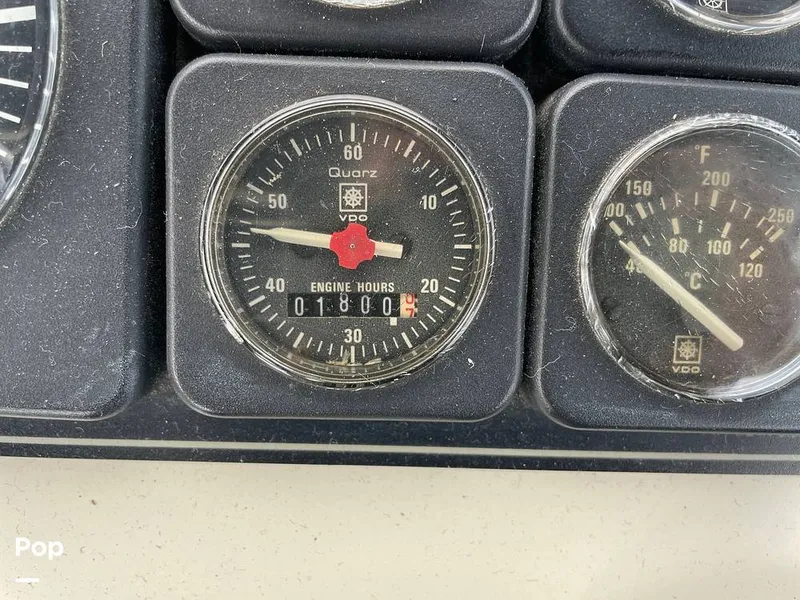 Slide: The Image of Tollycraft 30 Sport Cruiser 1989 - 16367403