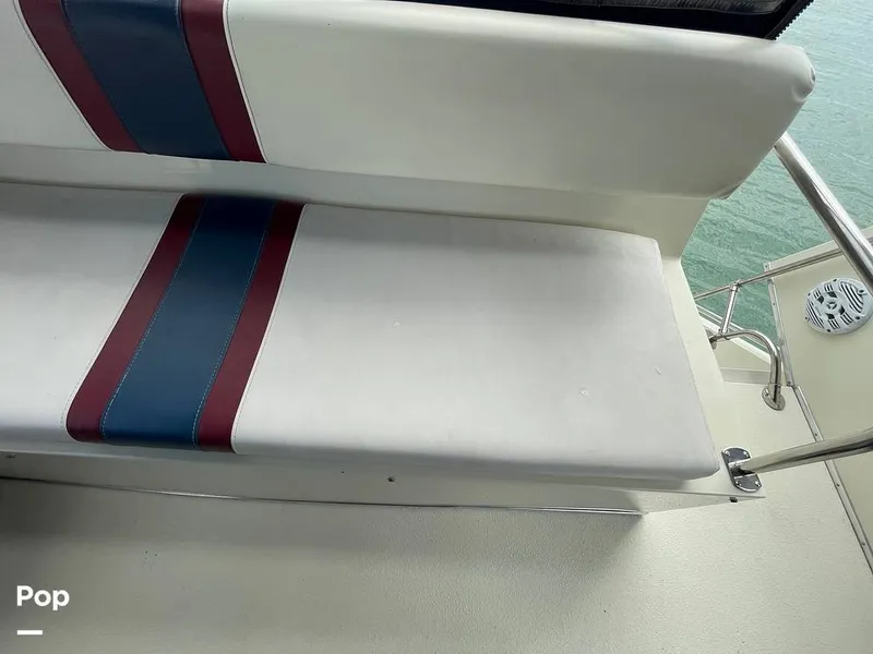 Slide: The Image of Tollycraft 30 Sport Cruiser 1989 - 16367407