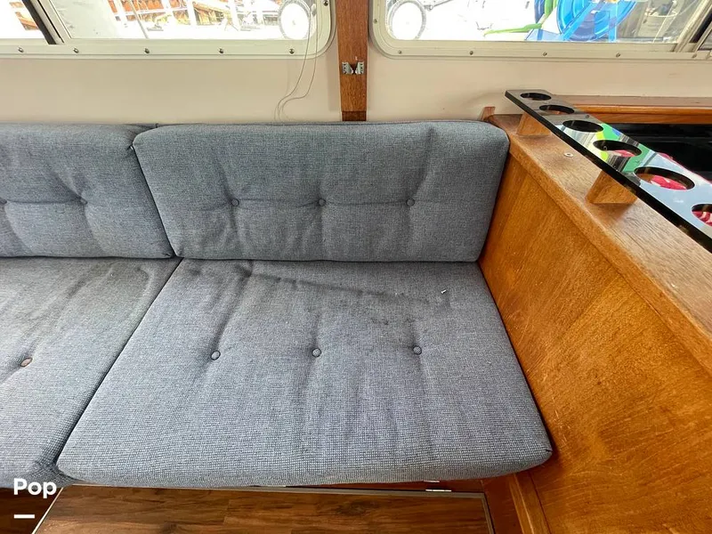 Slide: The Image of Tollycraft 30 Sport Cruiser 1989 - 16367486