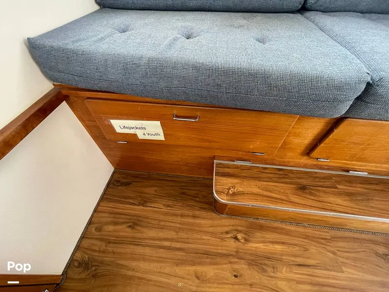 Slide: The Image of Tollycraft 30 Sport Cruiser 1989 - 16367488