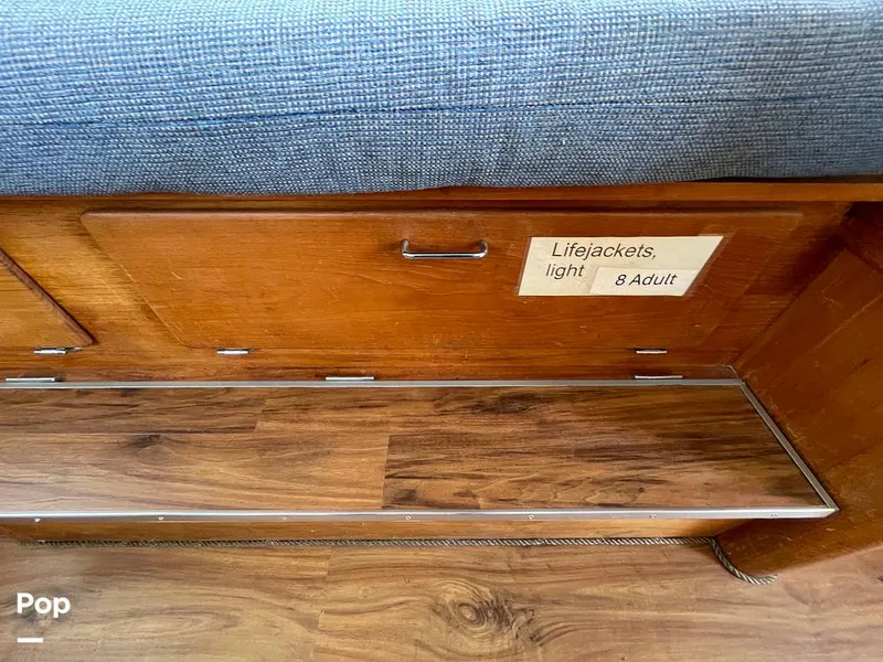 Slide: The Image of Tollycraft 30 Sport Cruiser 1989 - 16367490