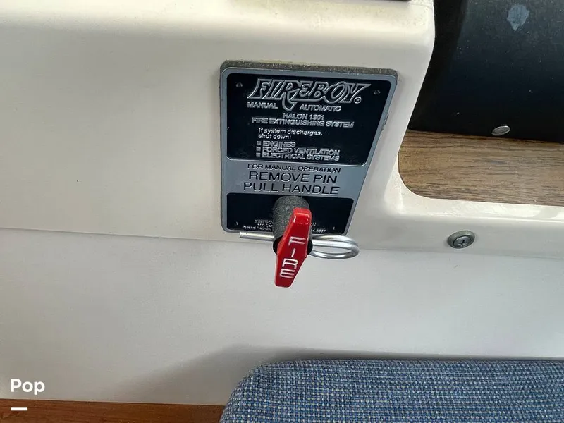 Slide: The Image of Tollycraft 30 Sport Cruiser 1989 - 16367504