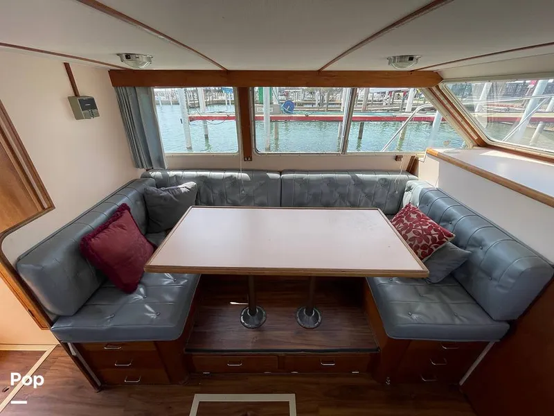 Slide: The Image of Tollycraft 30 Sport Cruiser 1989 - 16367509