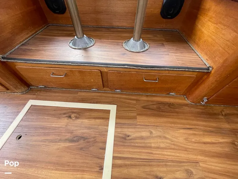 Slide: The Image of Tollycraft 30 Sport Cruiser 1989 - 16367522