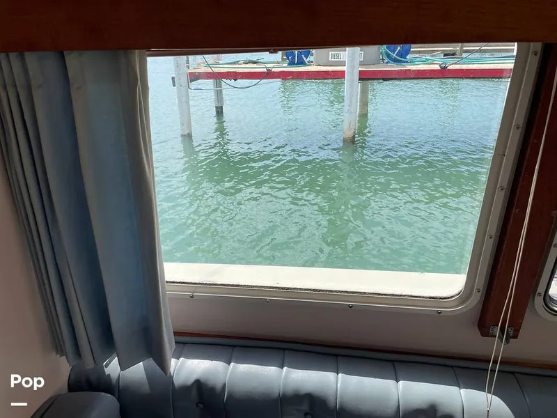 Slide: The Image of Tollycraft 30 Sport Cruiser 1989 - 16367532