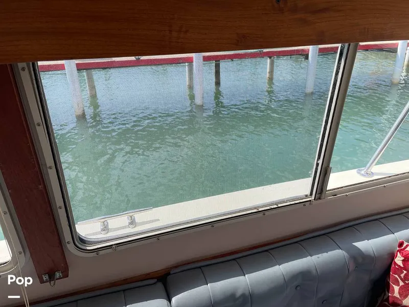 Slide: The Image of Tollycraft 30 Sport Cruiser 1989 - 16367533