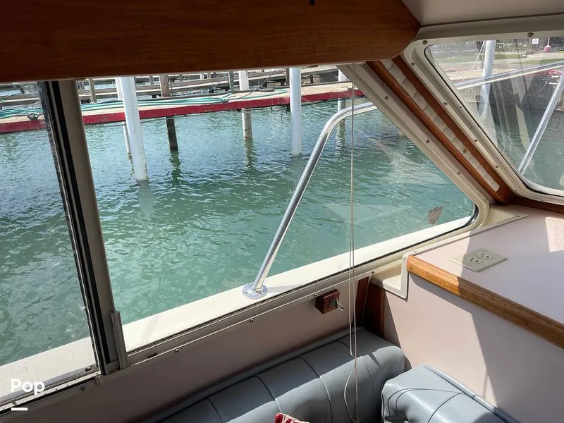 Slide: The Image of Tollycraft 30 Sport Cruiser 1989 - 16367534