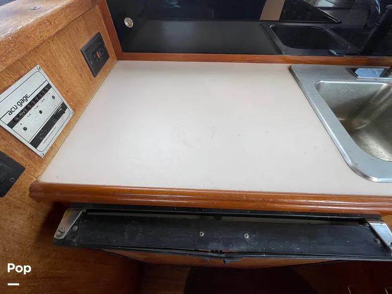 Slide: The Image of Tollycraft 30 Sport Cruiser 1989 - 16367580