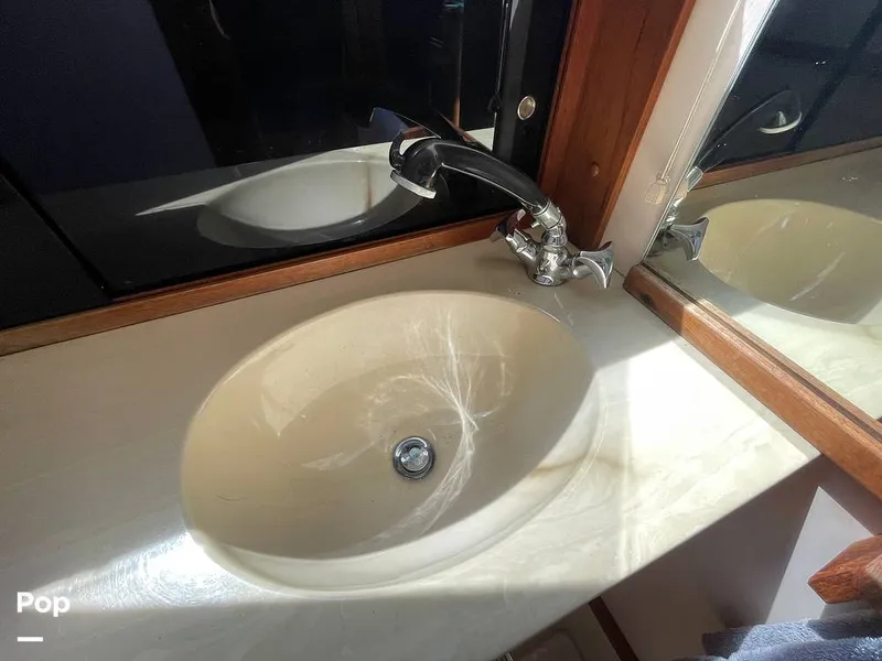 Slide: The Image of Tollycraft 30 Sport Cruiser 1989 - 16367599