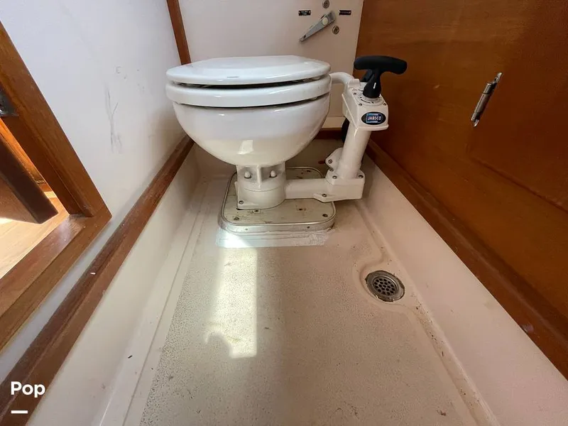 Slide: The Image of Tollycraft 30 Sport Cruiser 1989 - 16367669