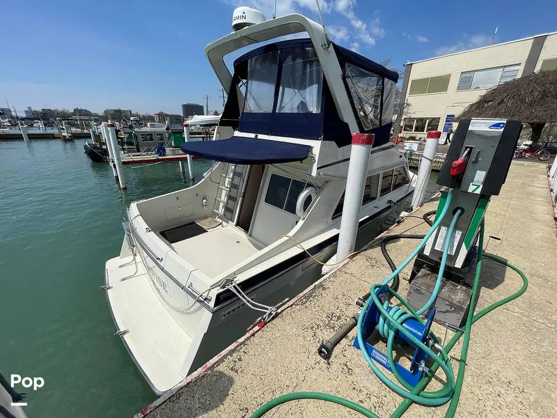 Slide: The Image of Tollycraft 30 Sport Cruiser 1989 - 16367299