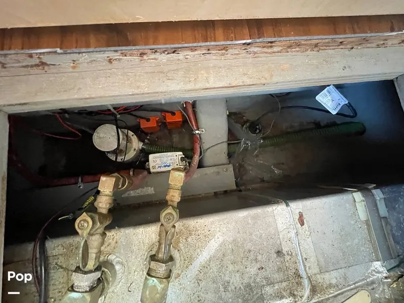 Slide: The Image of Tollycraft 30 Sport Cruiser 1989 - 16367721