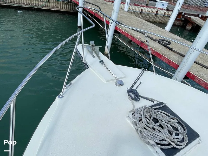 Slide: The Image of Tollycraft 30 Sport Cruiser 1989 - 16367730