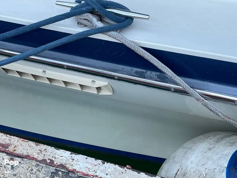 Slide: The Image of Tollycraft 30 Sport Cruiser 1989 - 16367736