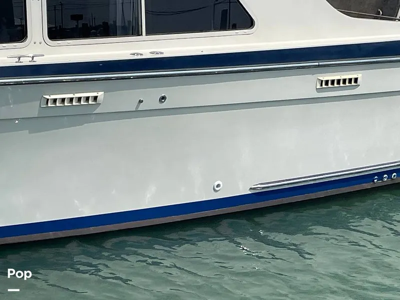 Slide: The Image of Tollycraft 30 Sport Cruiser 1989 - 16367743