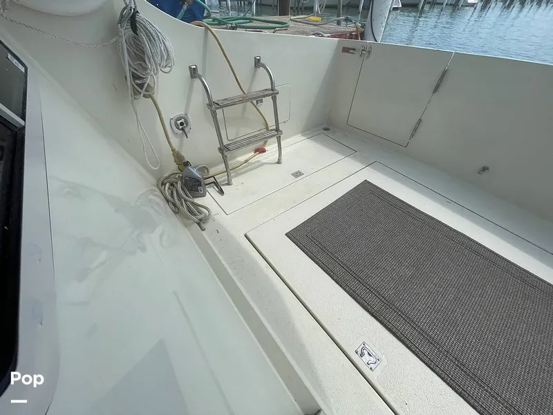 Slide: The Image of Tollycraft 30 Sport Cruiser 1989 - 16367305