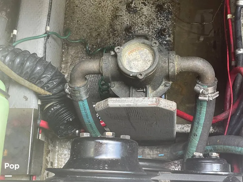 Slide: The Image of Tollycraft 30 Sport Cruiser 1989 - 16367331