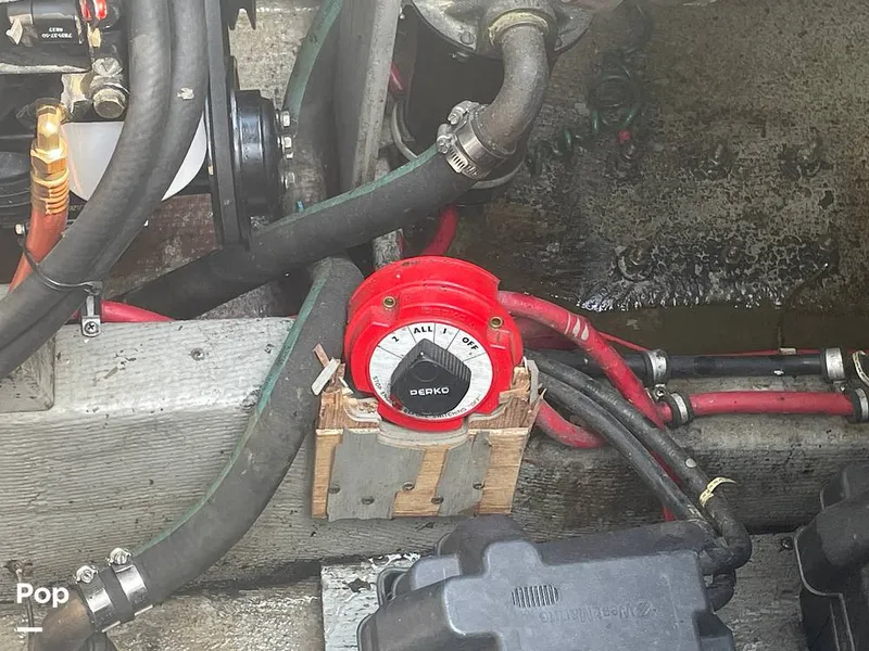 Slide: The Image of Tollycraft 30 Sport Cruiser 1989 - 16367334