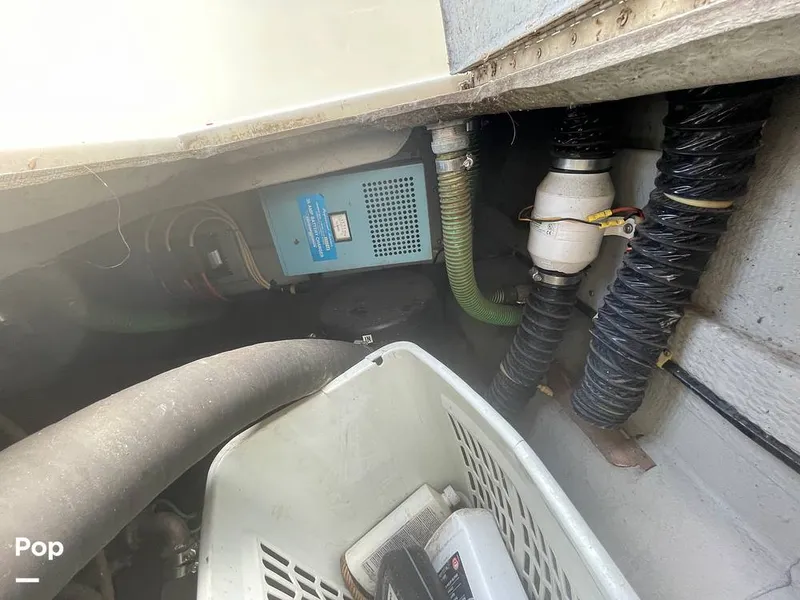 Slide: The Image of Tollycraft 30 Sport Cruiser 1989 - 16367340