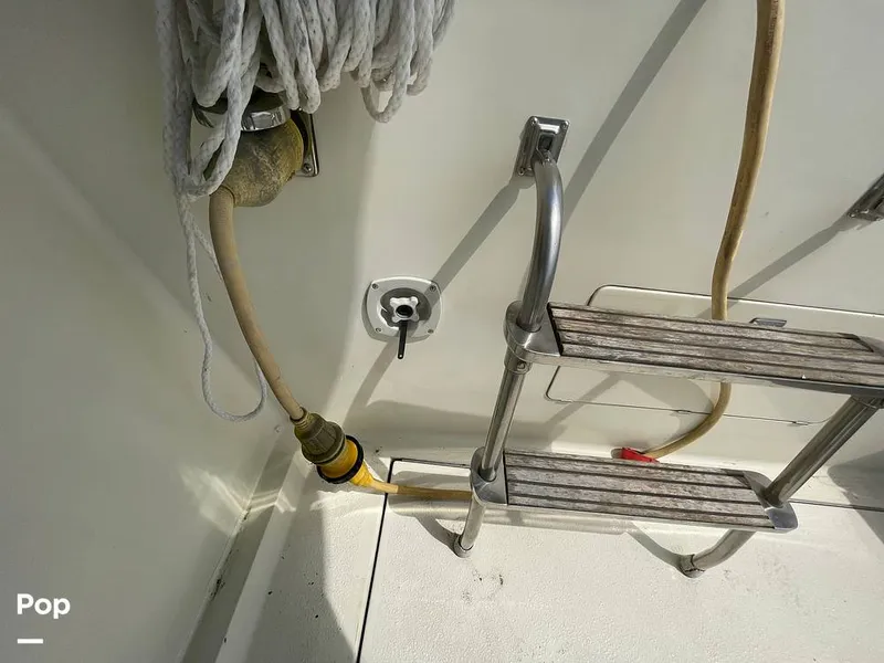 Slide: The Image of Tollycraft 30 Sport Cruiser 1989 - 16367343