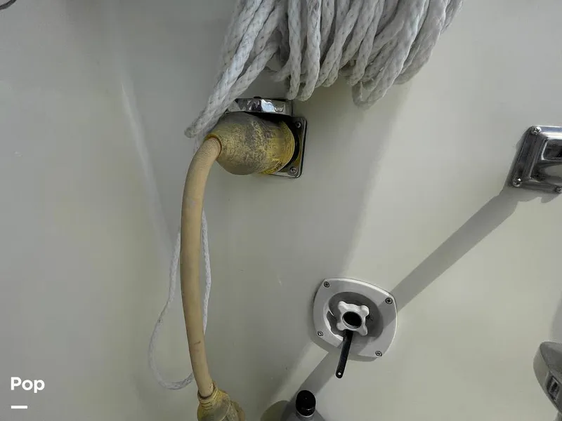 Slide: The Image of Tollycraft 30 Sport Cruiser 1989 - 16367351