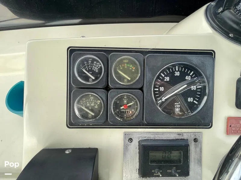 Slide: The Image of Tollycraft 30 Sport Cruiser 1989 - 16367373