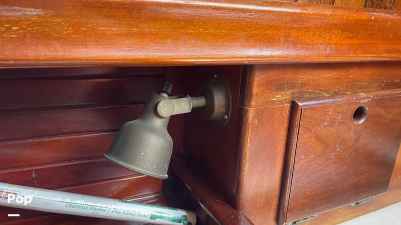 Slide: The Image of Parkins H-28 1989 - 16316002