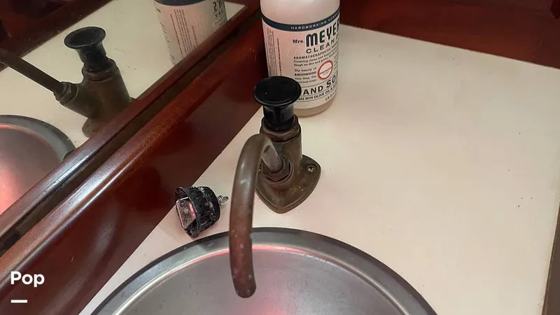 Slide: The Image of Parkins H-28 1989 - 16316005