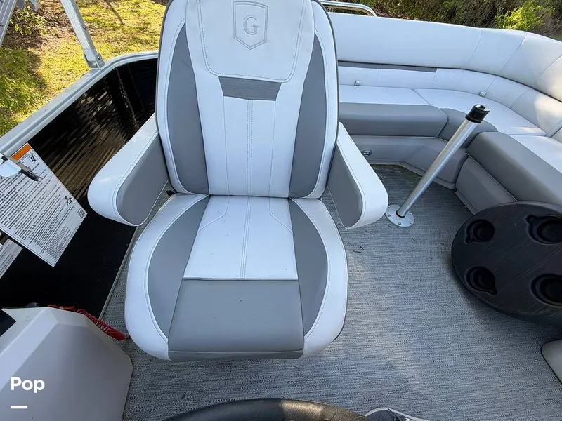 Slide: The Image of Godfrey Sweetwater 2086 CX 2023 - 16319827