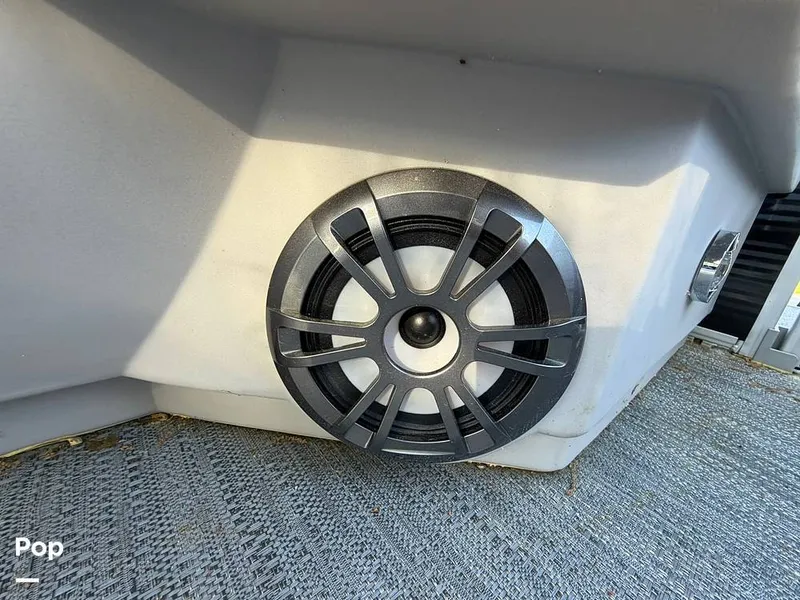 Slide: The Image of Godfrey Sweetwater 2086 CX 2023 - 16319839