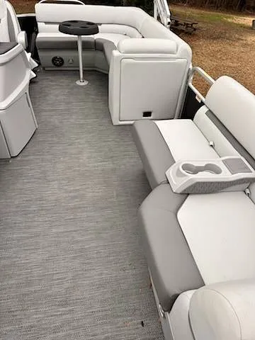 Slide: The Image of Godfrey Sweetwater 2086 CX 2023 - 16264123