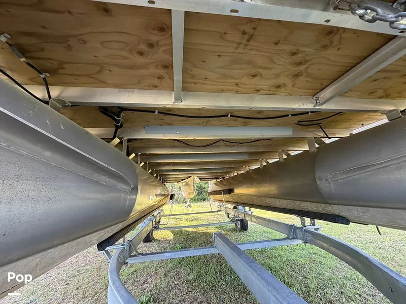 Slide: The Image of Godfrey Sweetwater 2086 CX 2023 - 16319865