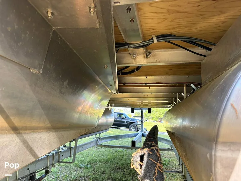 Slide: The Image of Godfrey Sweetwater 2086 CX 2023 - 16319876