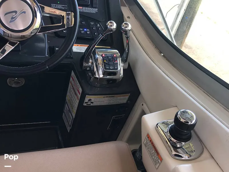 Slide: The Image of Sea Ray 330 Sundancer 2016 - 16265834