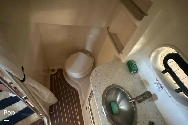 Slide: The Image of Sea Ray 330 Sundancer 2016 - 16265842